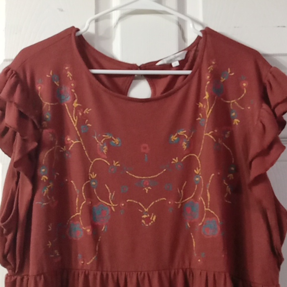 Women's top by amarillis - Picture 3 of 8